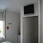 Le Bois Des Espeisses 2* Nîmes