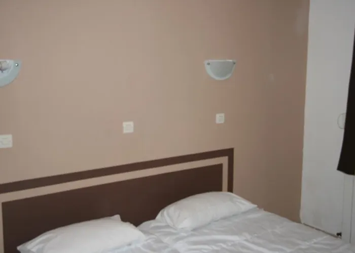 Le Bois Des Espeisses 2* Nimes