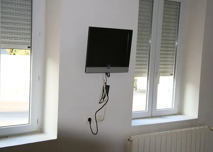 Le Bois Des Espeisses Hotel 2*